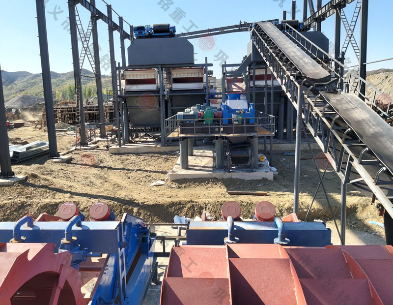 �r(sh��)�a(ch��n)200����ʯ�C(j��)�������Z��ʯ��ɰ�C(j��)�����X(qi��n)һ�_(t��i)��